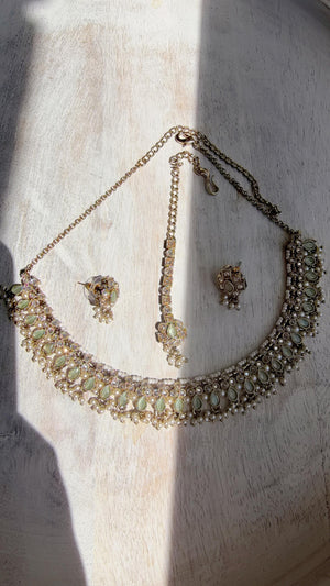 Petite look Antique Polki Kundan Mint Necklace Set with stud Earrings and Tikka | Indian Jewelry | Bridal Jewelry Kaur
