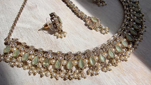 Petite look Antique Polki Kundan Mint Necklace Set with stud Earrings and Tikka | Indian Jewelry | Bridal Jewelry Kaur
