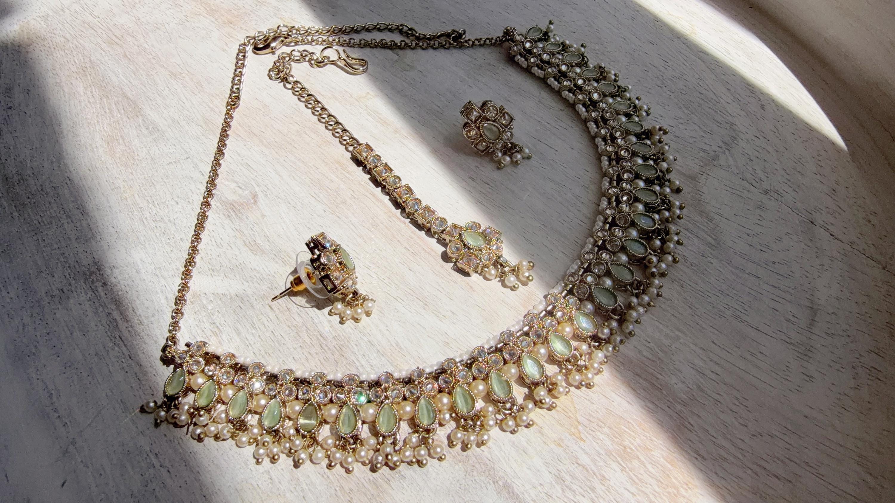 Petite look Antique Polki Kundan Mint Necklace Set with stud Earrings and Tikka | Indian Jewelry | Bridal Jewelry Kaur