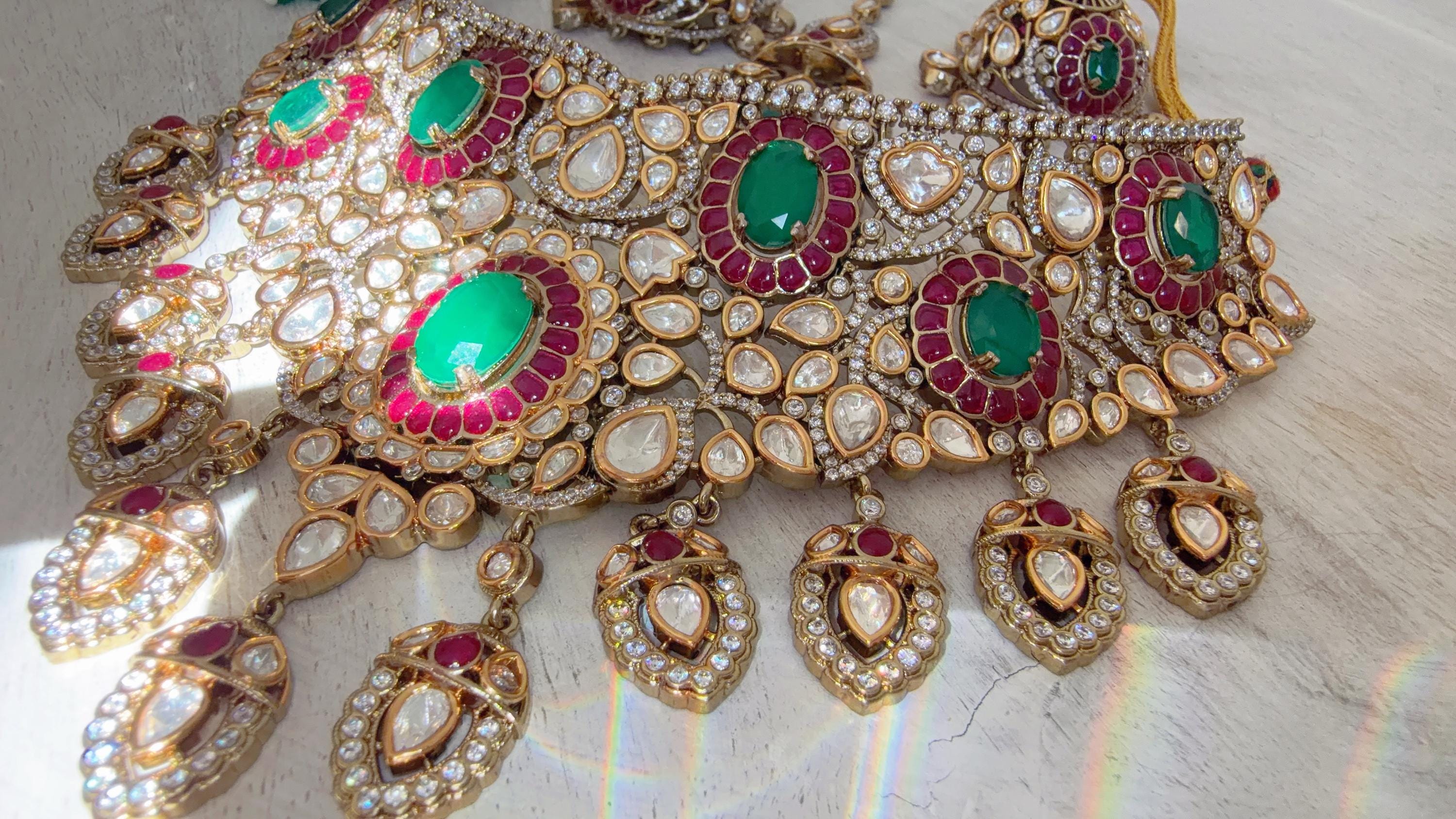 Ruby Green Kundan Choker Necklace Set | Statement Choker with jhumka Maang tikka | Indian Bridal Jewelry/Moissanite diamond necklace