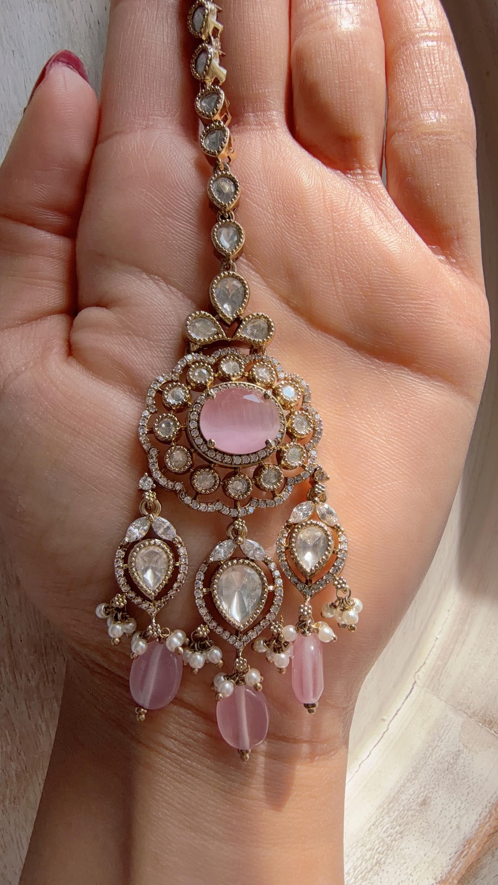 Versatile Bridal Sabyasachi inspired Kundan Baby pink Bridal Maang Tikka/Moissanite diamond Maang Tikka Next to real /Bridal head accessory