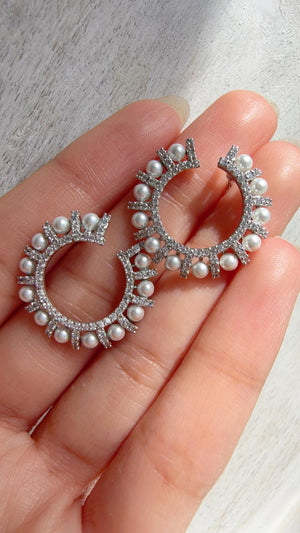 Diamond Rhodium Diamond studs /Indian Studs/Indian Jewelry/diamond Studs/Statement Stud Earring/Kundan Stud Earrings