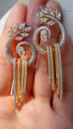 Dangly diamond earrings/Gold dangle earrings/Bridal earrings / Indian Wedding earrings