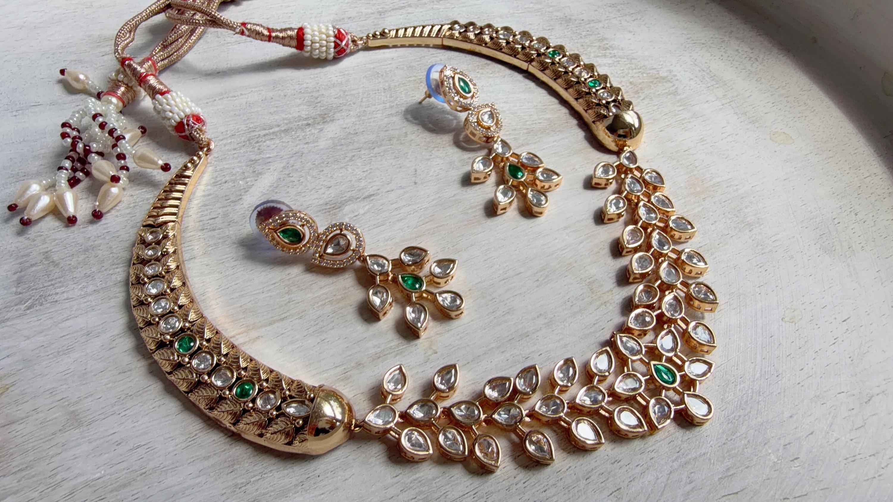 Emerald kundan hasli style Necklace Set Indian Bridal Wedding Jewelry / diamond Hasli /Indian Wedding jewelry