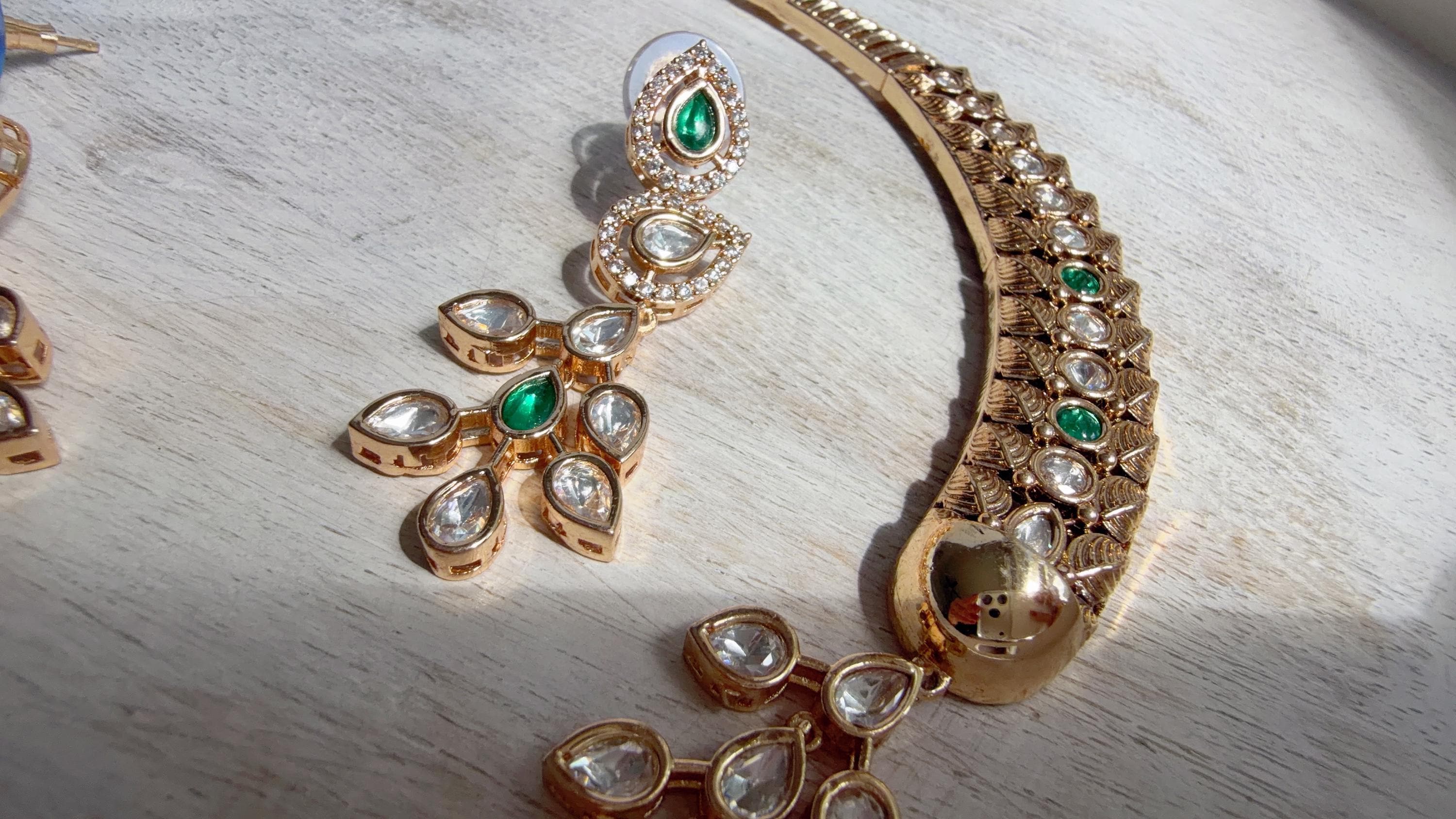 Emerald kundan hasli style Necklace Set Indian Bridal Wedding Jewelry / diamond Hasli /Indian Wedding jewelry