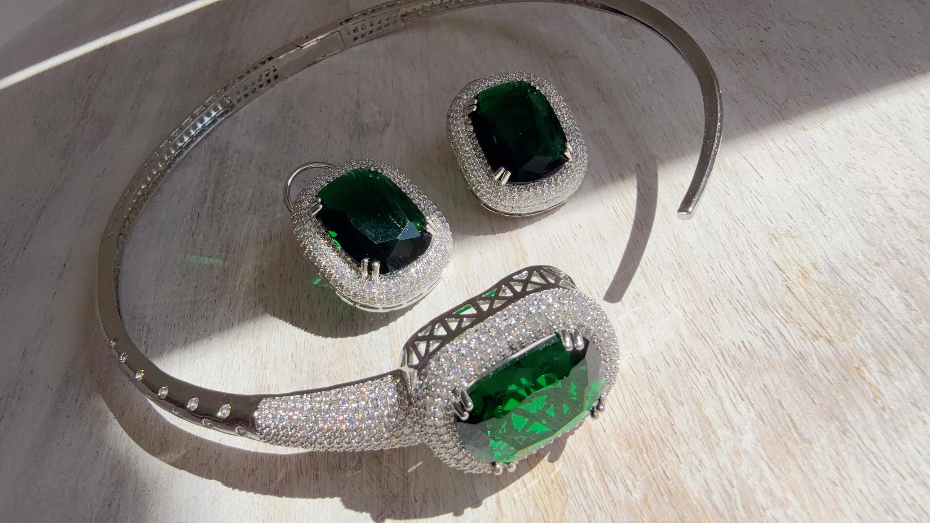 Emerald Green Hasli Necklace and Stud Earrings Set | Moissanite CZ Jewelry | Luxury Statement Set - Hellen