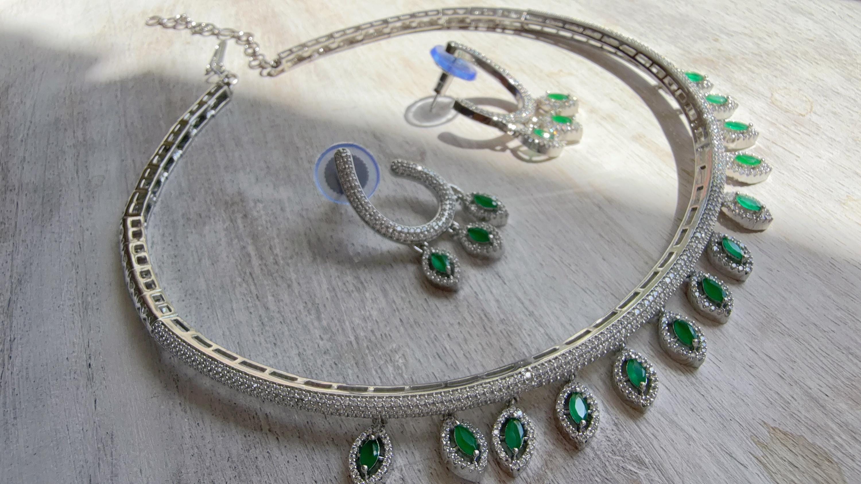 Emerald Green Moissanite CZ hasli Necklace Set | Silver Tone Indian Bridal Jewelry | Statement Wedding Collar Necklace