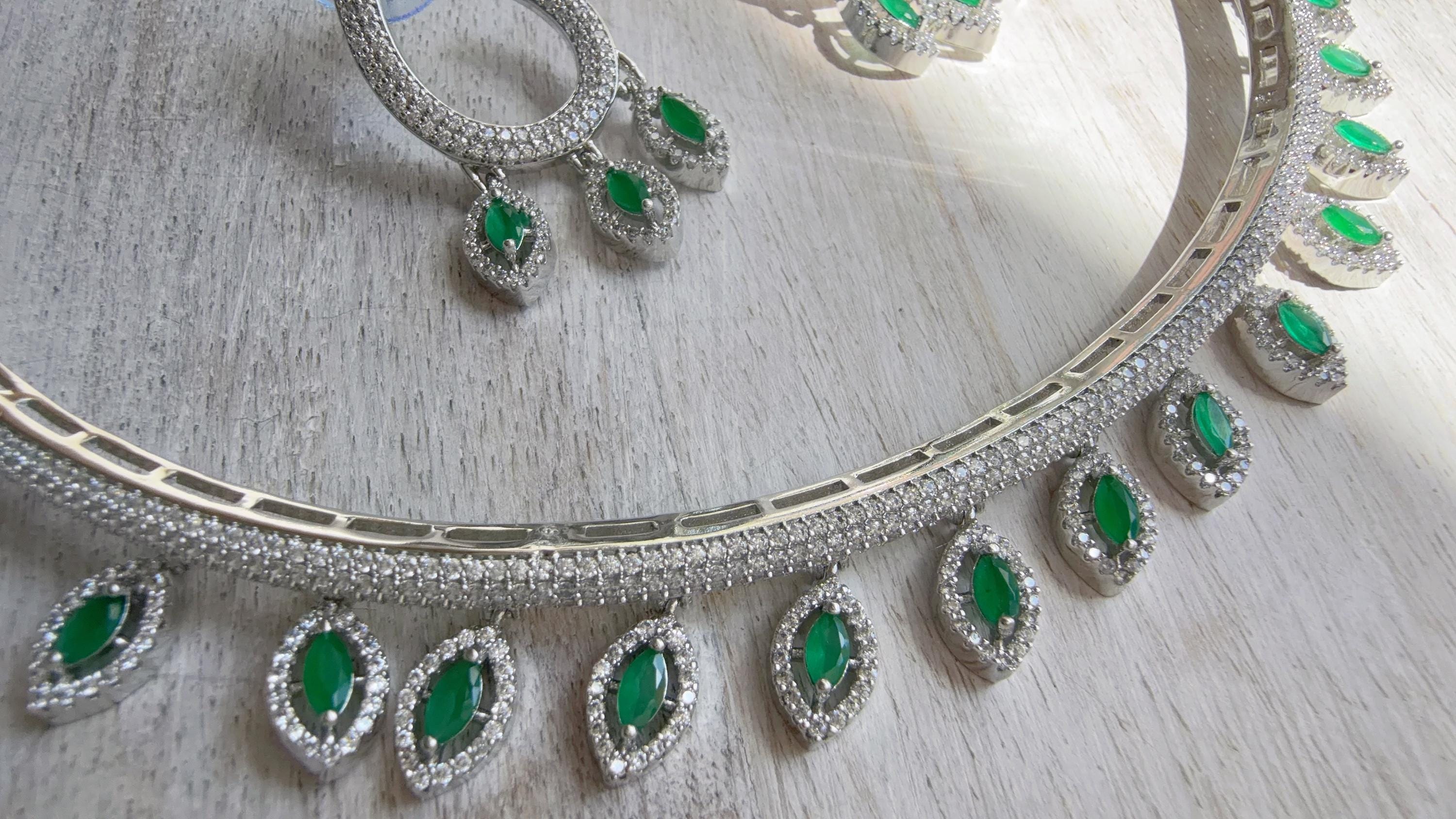 Emerald Green Moissanite CZ hasli Necklace Set | Silver Tone Indian Bridal Jewelry | Statement Wedding Collar Necklace