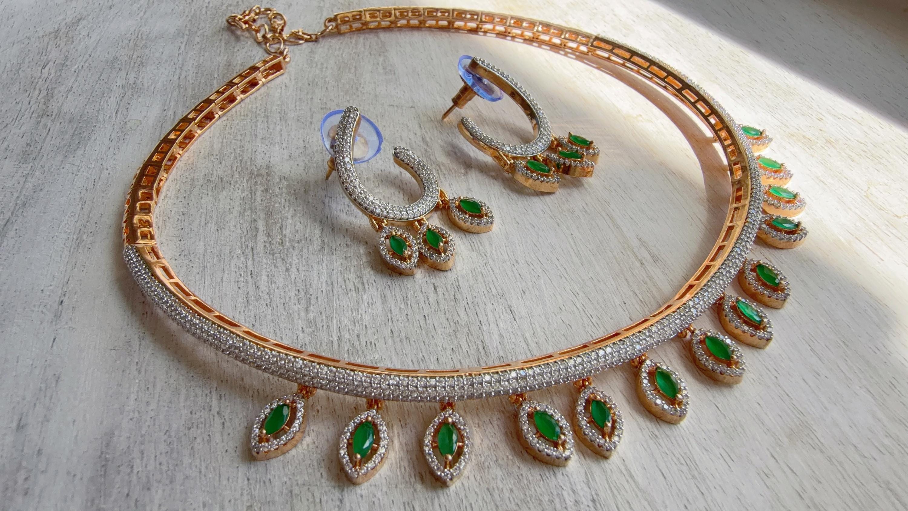 Emerald Green Moissanite CZ hasli Necklace Set | 2 Tone Indian Bridal Jewelry | Statement Wedding Collar Necklace