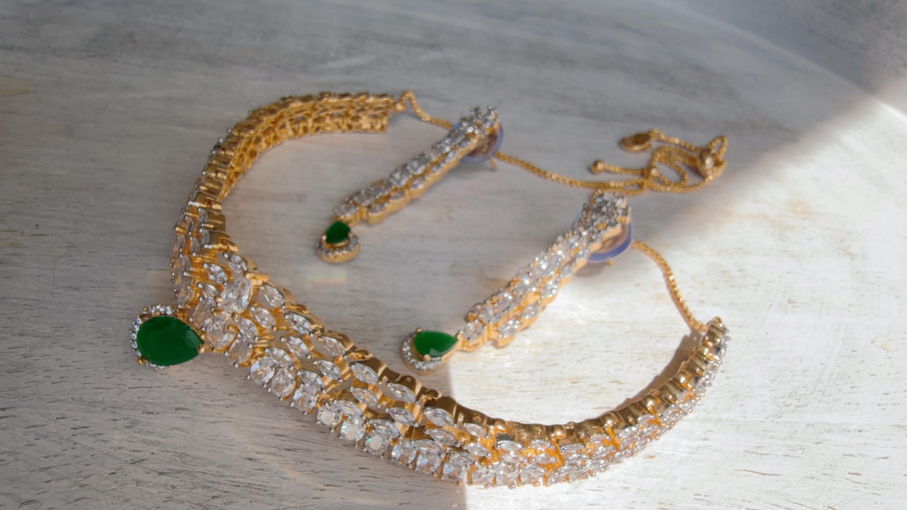 2 tone Emerald green diamond choker/Indian jewelry/Bridal choker/ bridal diamond choker/green necklace choker