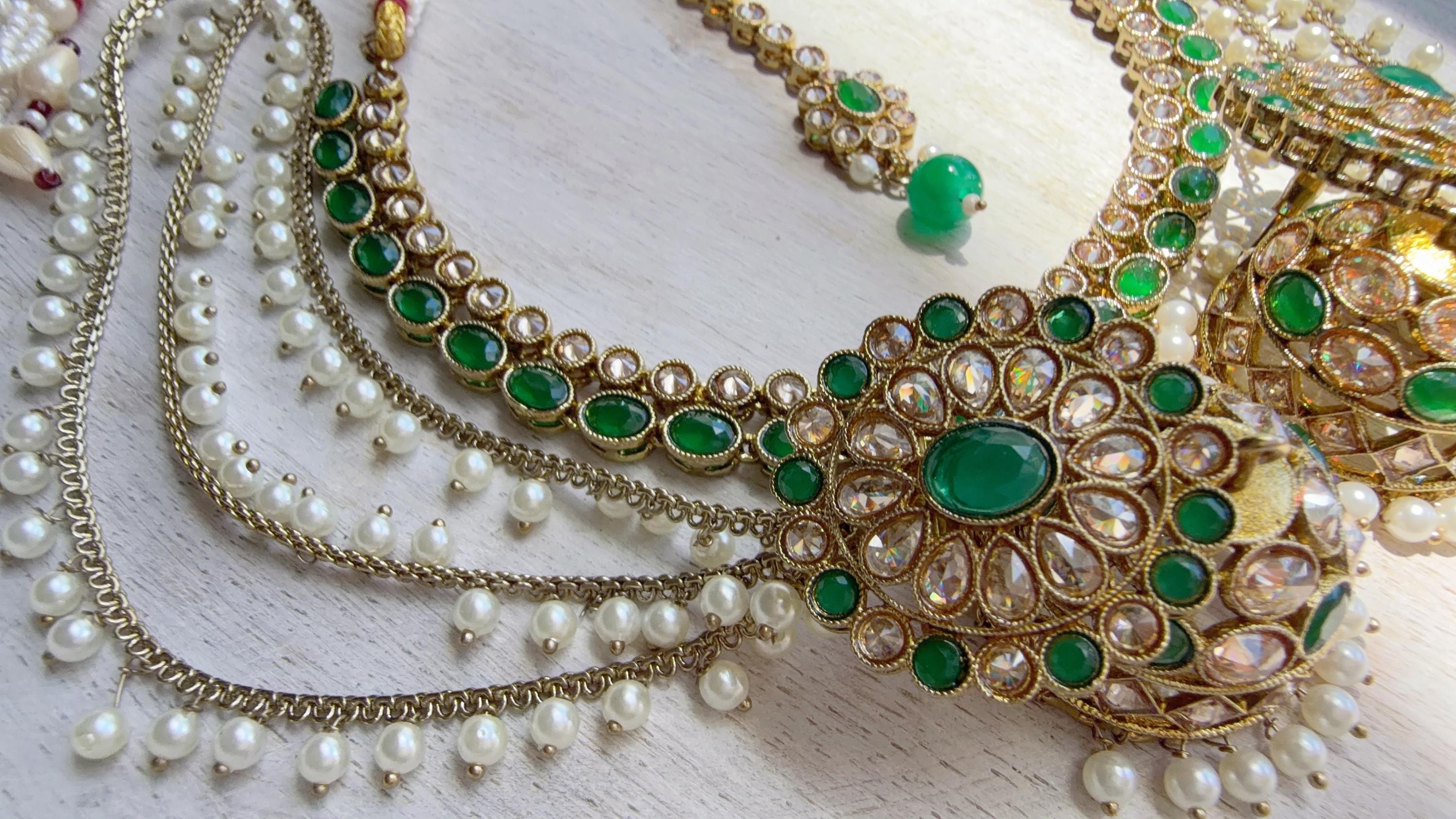 Antique Polki Kundan Green Necklace Set with Bahubali Jhumka & Maang Tikka | Indian Bridal Jewelry