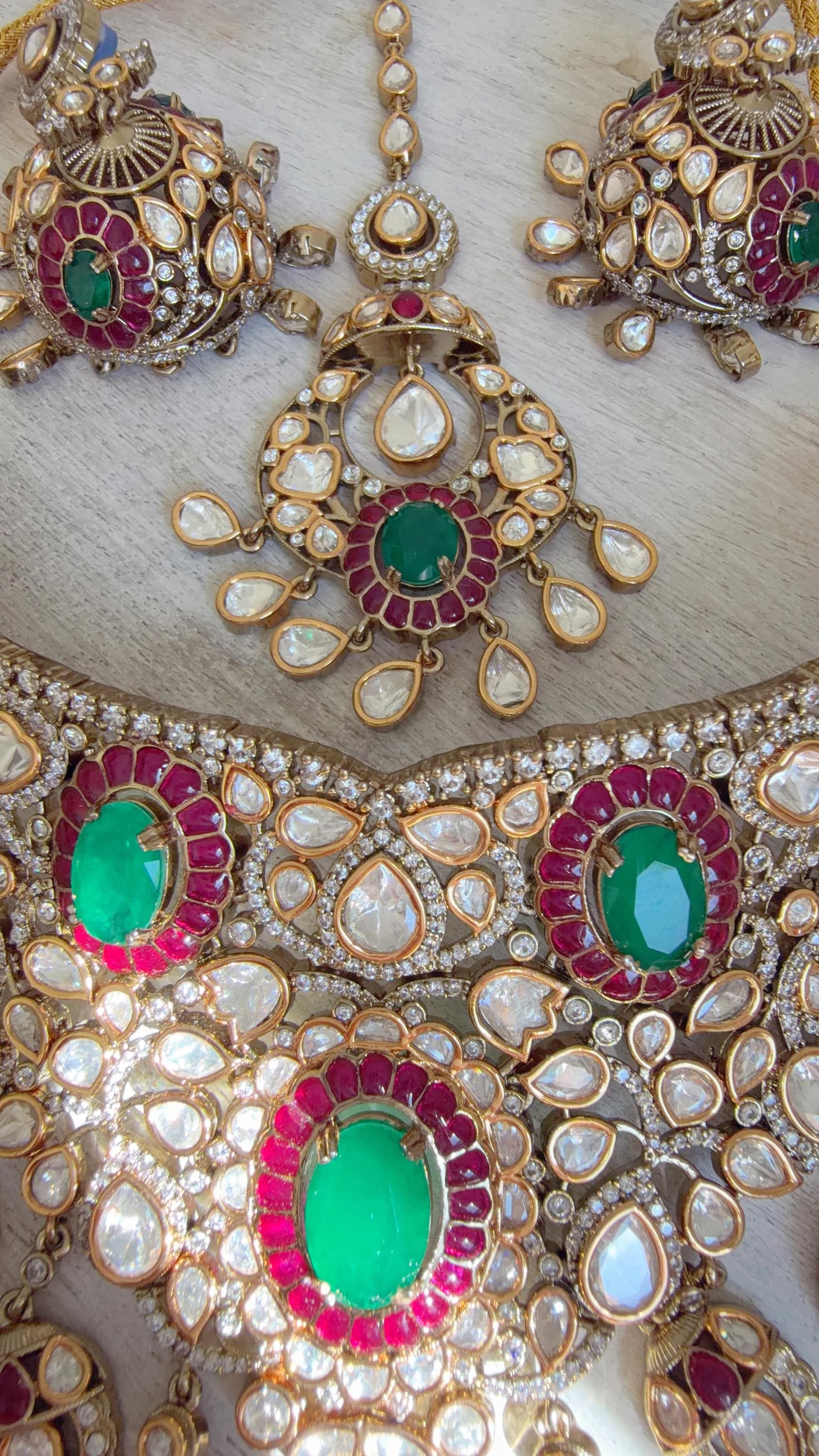 Ruby Green Kundan Choker Necklace Set | Statement Choker with jhumka Maang tikka | Indian Bridal Jewelry/Moissanite diamond necklace