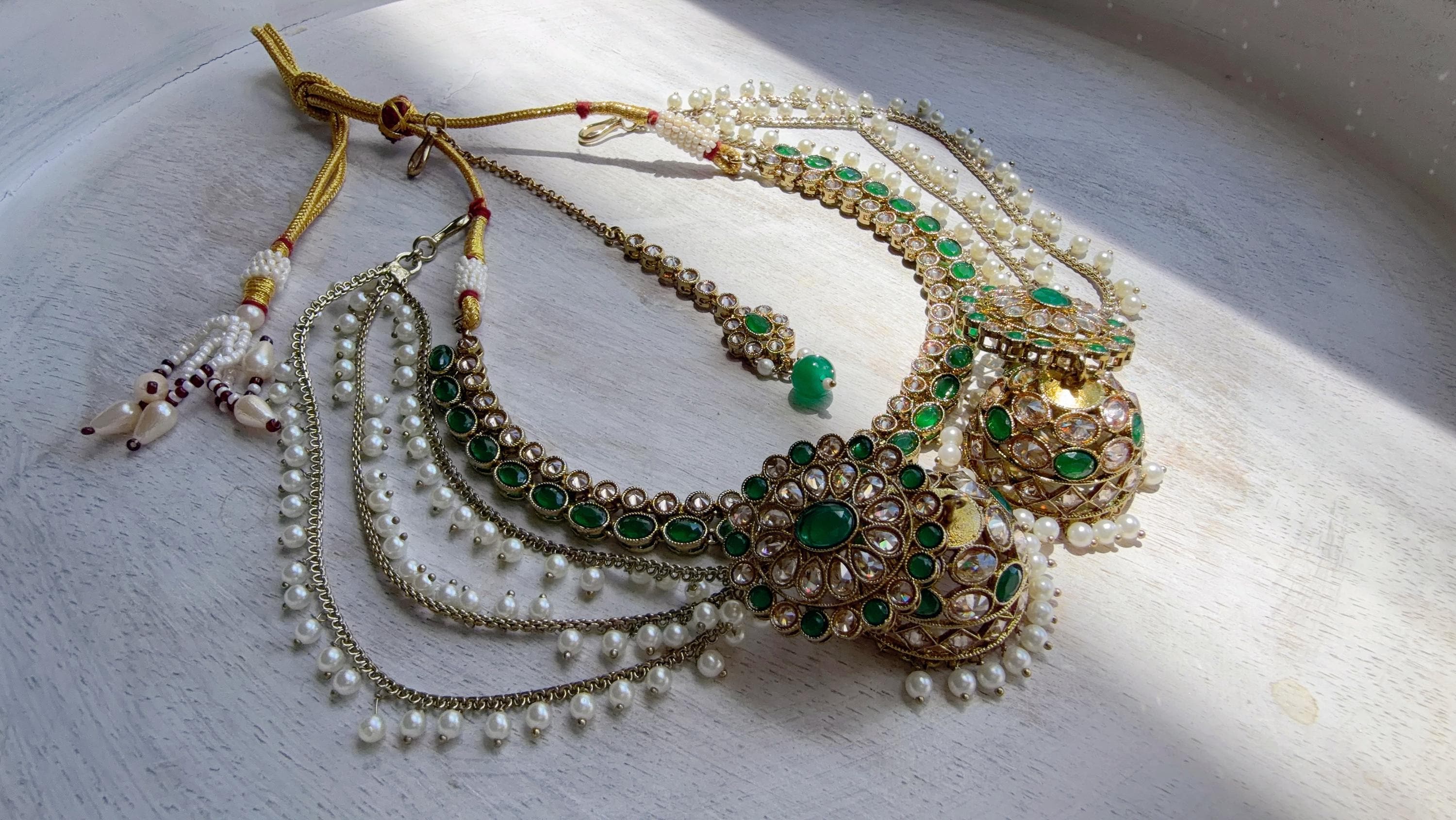 Antique Polki Kundan Green Necklace Set with Bahubali Jhumka & Maang Tikka | Indian Bridal Jewelry