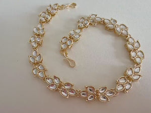 Kundan Pearl Sheesh Phool/matte gold Kundan Head Band//Sheesh patti/Matha phool/Indian Bridal Jewelry/Bridal Matha Patti