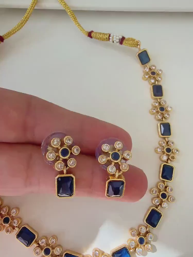 Petite classy Antique Polki Kundan necklace/Wedding necklace/Blue necklace/Indian necklace/Indian jewelry/Polki  Blue necklace